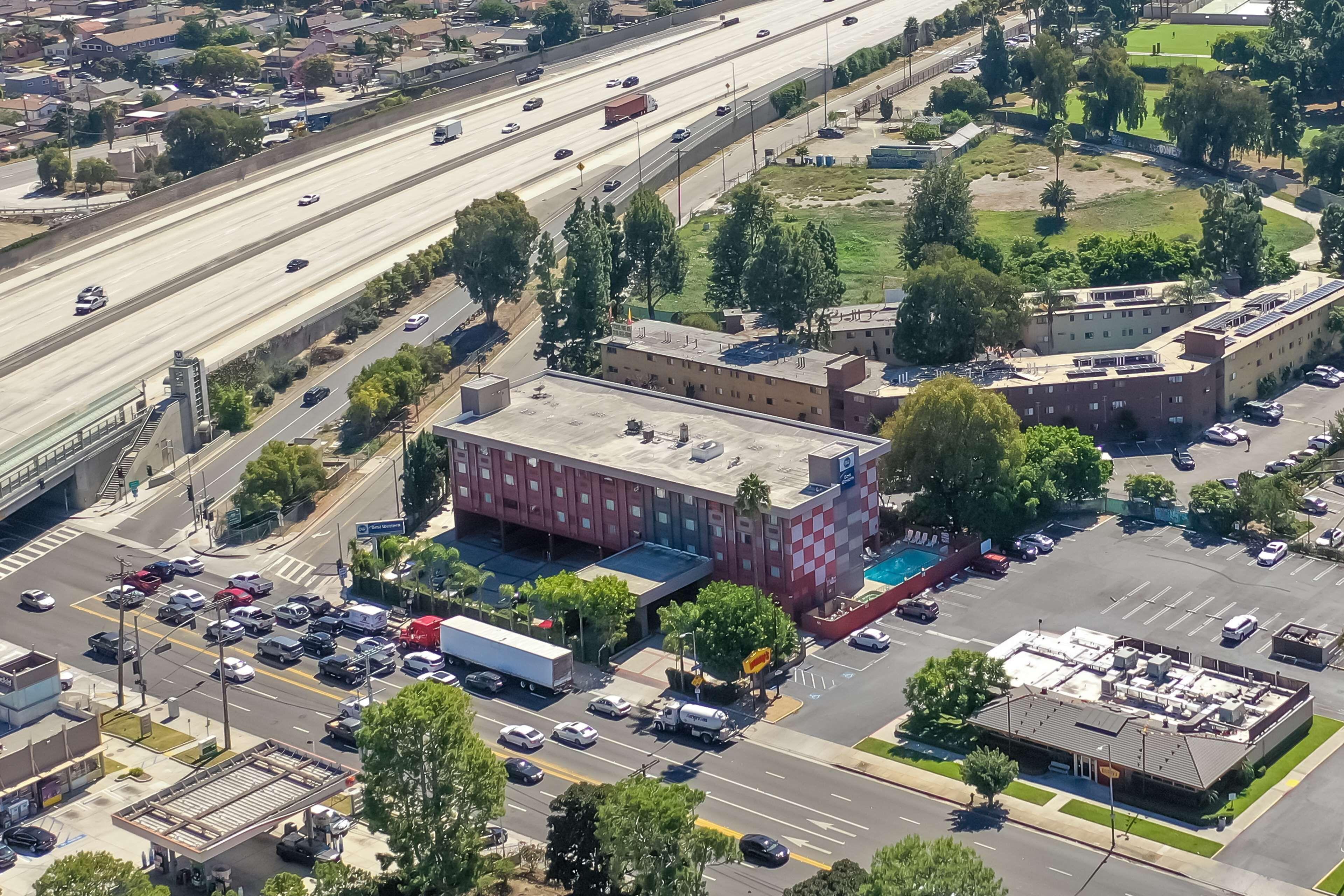 Best Western Los Angeles Worldport Hotel — Photos 3
